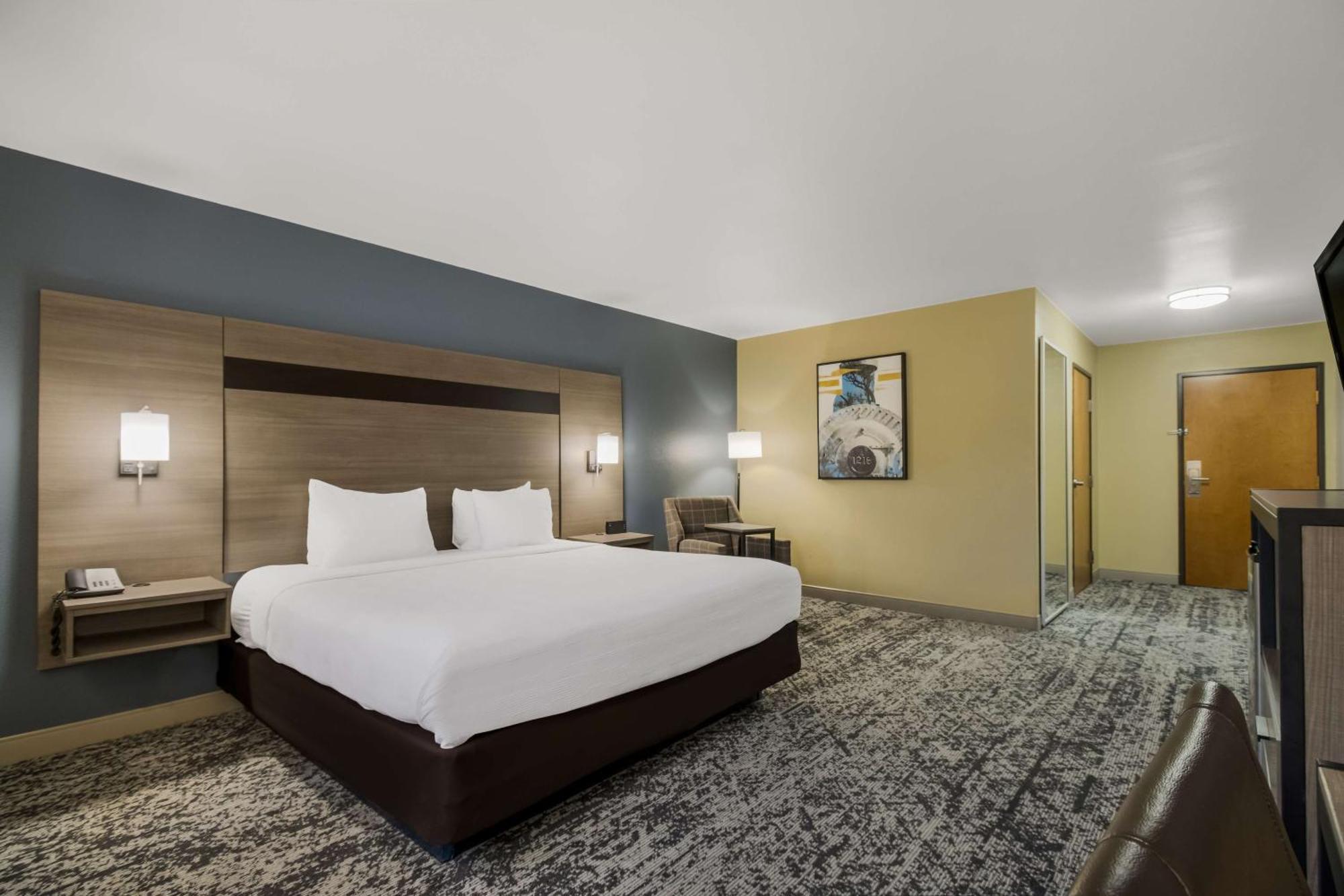 Best Western Temple Inn & Suites Экстерьер фото