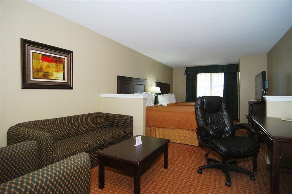 Best Western Temple Inn & Suites Номер фото