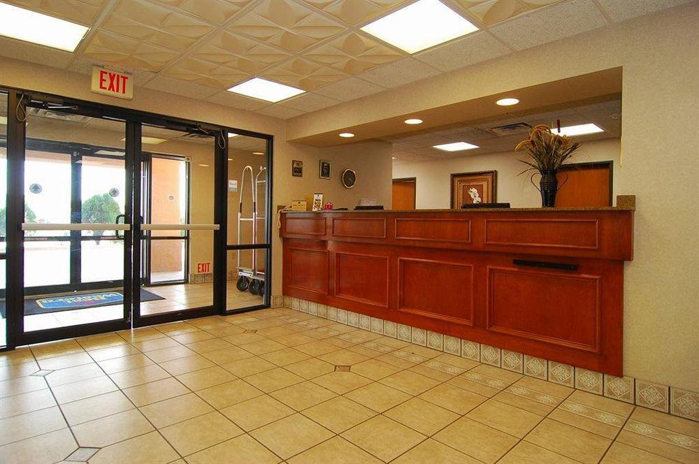 Best Western Temple Inn & Suites Интерьер фото